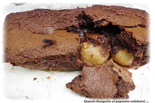 CAKE AU CHOCOLAT ET POIRES ENTIERES ...