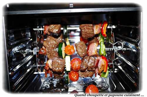 BROCHETTES DE BOEUF ET SES LEGUMES DANS LE COOKALL