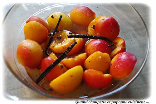 ABRICOTS AU MUSCAT ET POIVRE NOIR