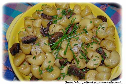 PIPE RIGATES AUX CHAMPIGNONS FRITS