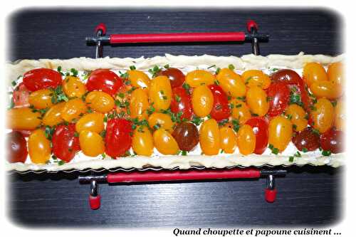 TARTE AUX TOMATES CERISES FRAÎCHES SUR LIT DE TARTARE