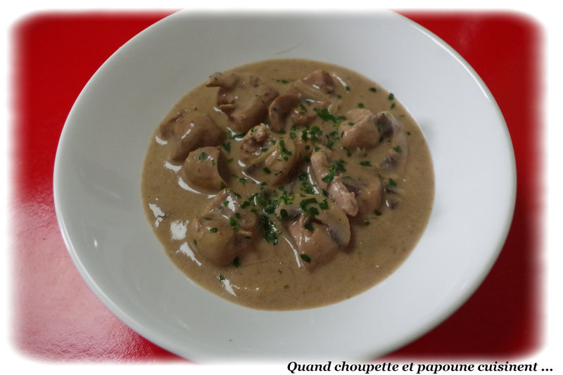 ROGNONS DE VEAU AUX CHAMPIGNONS ET PORTO