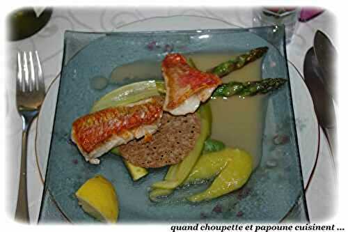 ROUGETS A LA PLANCHA  AUX ASPERGES VERTES ET SA PUREE D'AIL