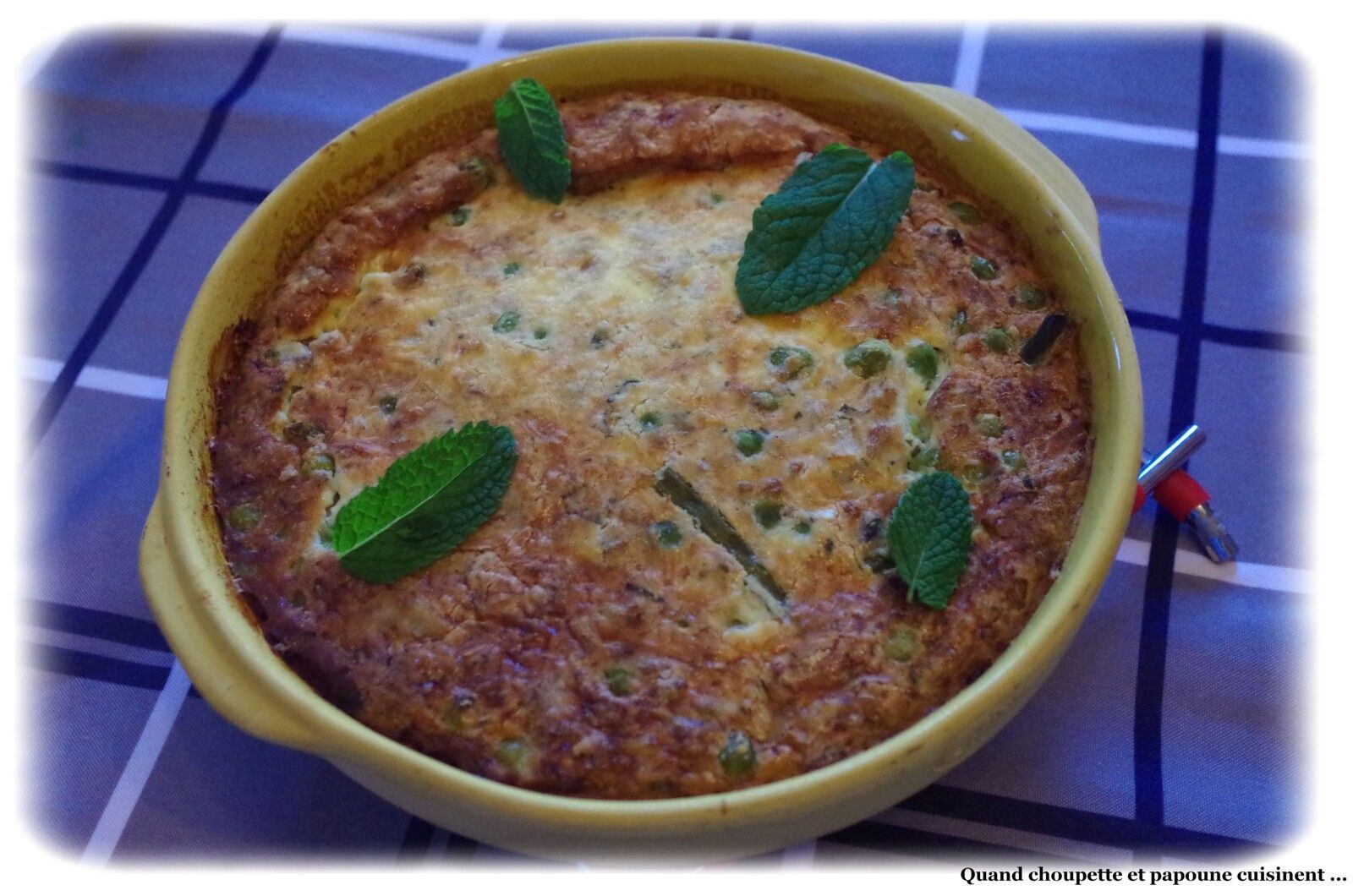 CLAFOUTIS AU THON, PETITS POIS ET FROMAGE FRAIS AUX HERBES