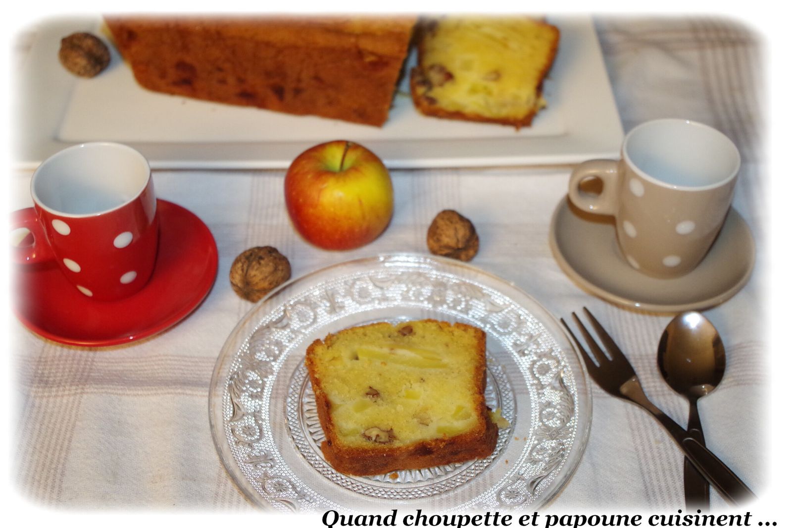 CAKE AUX POMMES ET AUX NOIX COMME DANS L'ANCIEN TEMPS ...