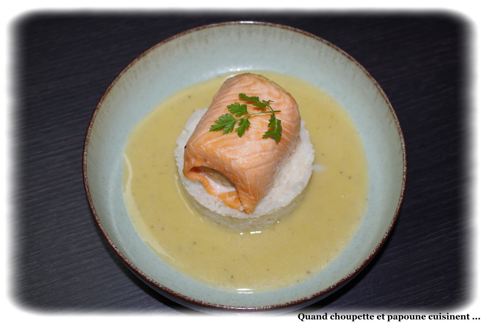 RÔTI DE SAUMON FARCI AUX SAINT-JACQUES ET CITRON CONFIT