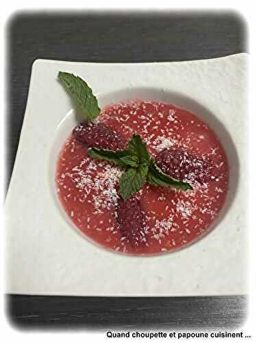 PANNA COTTA VANILLE ET COULIS FRAMBOISES