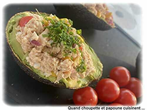 AVOCATS FARCIS A LA SALADE DE THON