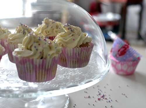 Cupcakes chantilly mascarpone et cœur chocolat praliné