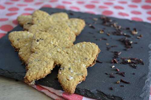 Des Biscuits et une salade de fruits healthy avec Rosestea