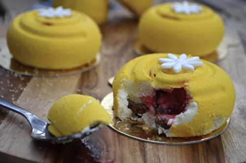 Entremets citron, coeur framboise et sépculoos - recette gourmande