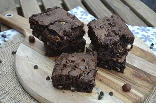 Mon brownie au chocolat noix et noisettes - recette gourmande