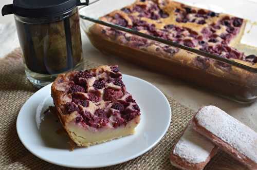 Mon clafoutis aux biscuits roses et aux framboise - recette gourmande