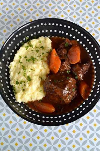 Boeuf braisé au vin rouge et polenta