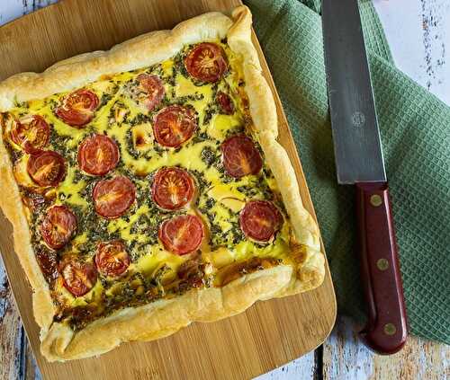 Quiche bacon Vache Qui Rit et tomates cerises