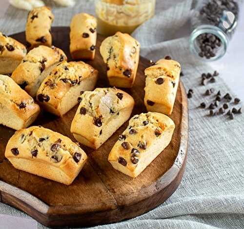 Mini cakes au beurre de cacahuètes et pépites de chocolat