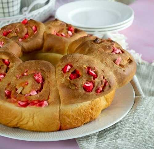 Brioche aux pralines roses