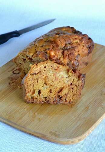 Cake aux pommes et caramel au beurre salé