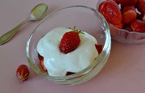 Coupe de fraises à la mousse de mascarpone