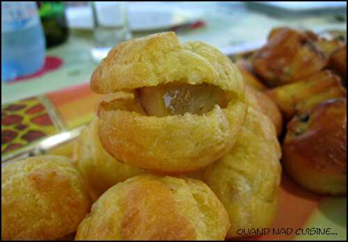 Gougères au fromage de brebis fourrées au foie gras