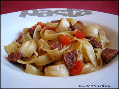 Tagliatelles aux noix de Saint-Jacques et chorizo