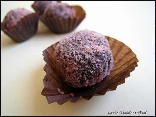 Truffes chocolat-biscuits roses et truffes chocolat-caramel au Grand Marnier - Quand Nad cuisine...