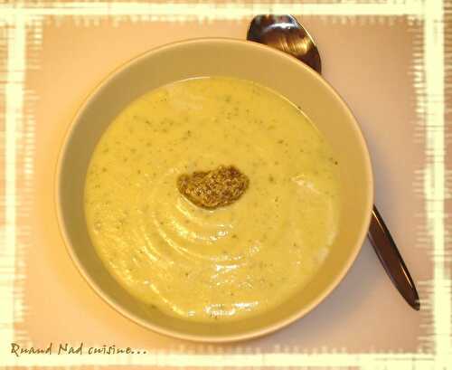 Velouté de courgettes au pesto