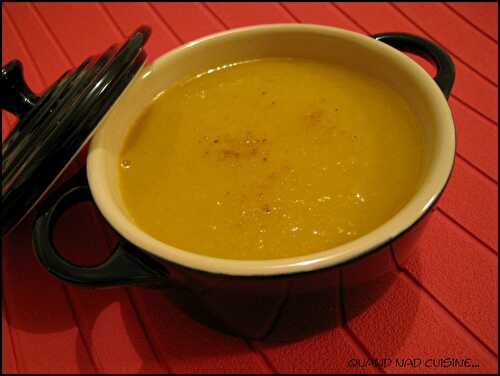 Velouté épicé au maïs et au poivron rouge