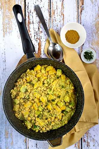 Curry de quinoa pois chiches et courgette