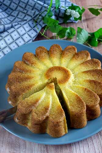 Gâteau sucré à la courgette