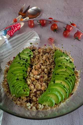 Salade de quinoa pois chiches et concombre
