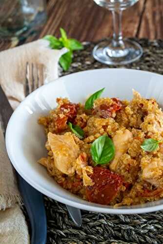One pot quinoa au poulet et tomates séchées