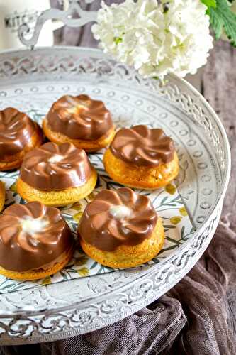 Petits gâteaux au yaourt en coque de chocolat