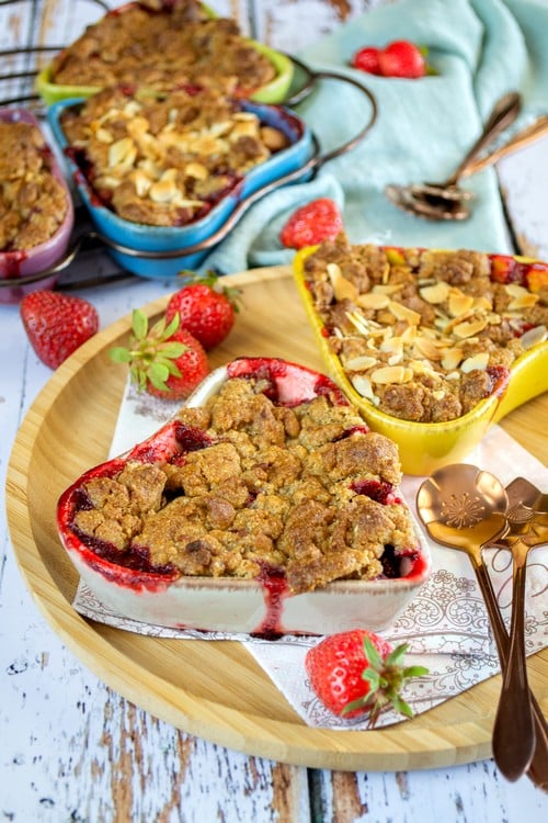 Crumbles fraises amandes