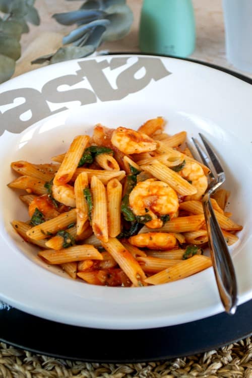 Penne aux crevettes sauce marinara