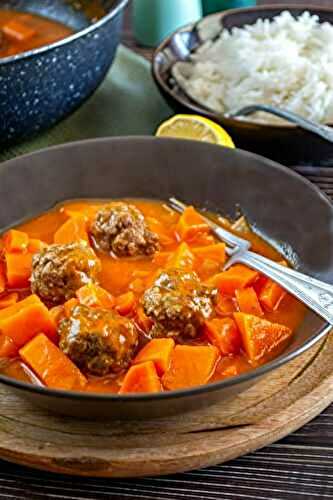 Domoda aux boulettes (ragoût de viande sénégalais)