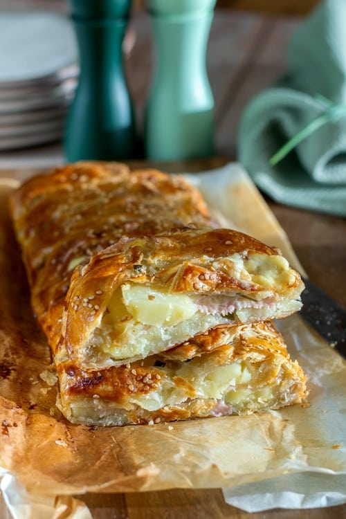 Tresse feuilletée à la raclette