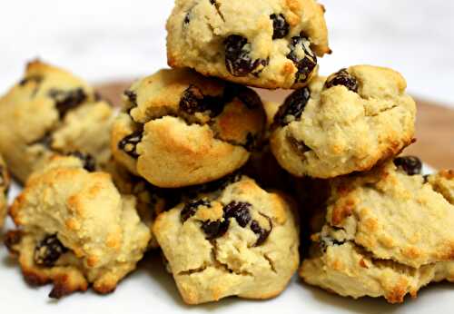 Biscuits aux raisins secs, au rhum et au miel