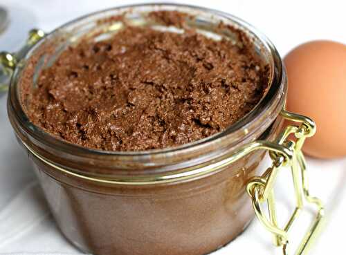 Mousse au chocolat plume