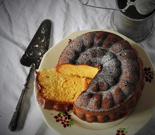 Gâteau au yaourt et farine de maïs tout moelleux