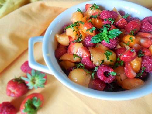 Salade de melon, fraises et framboises