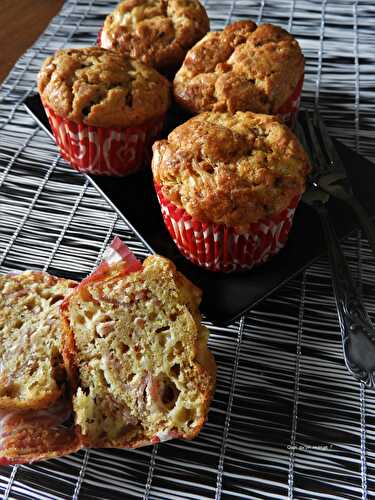 Muffins salés au parmesan, bacon et tomates séchées