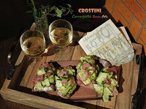 Crostini courgette et bacon sur lit de feta