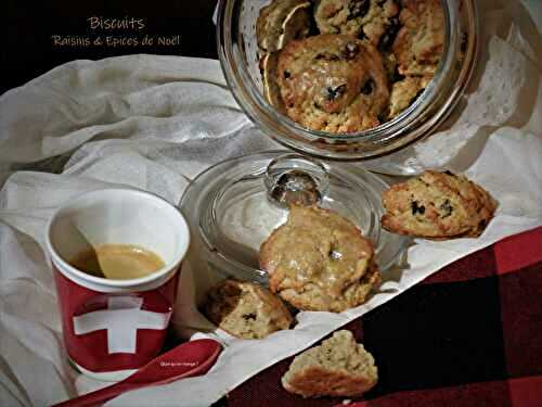 Biscuits aux raisins et aux épices de Noël