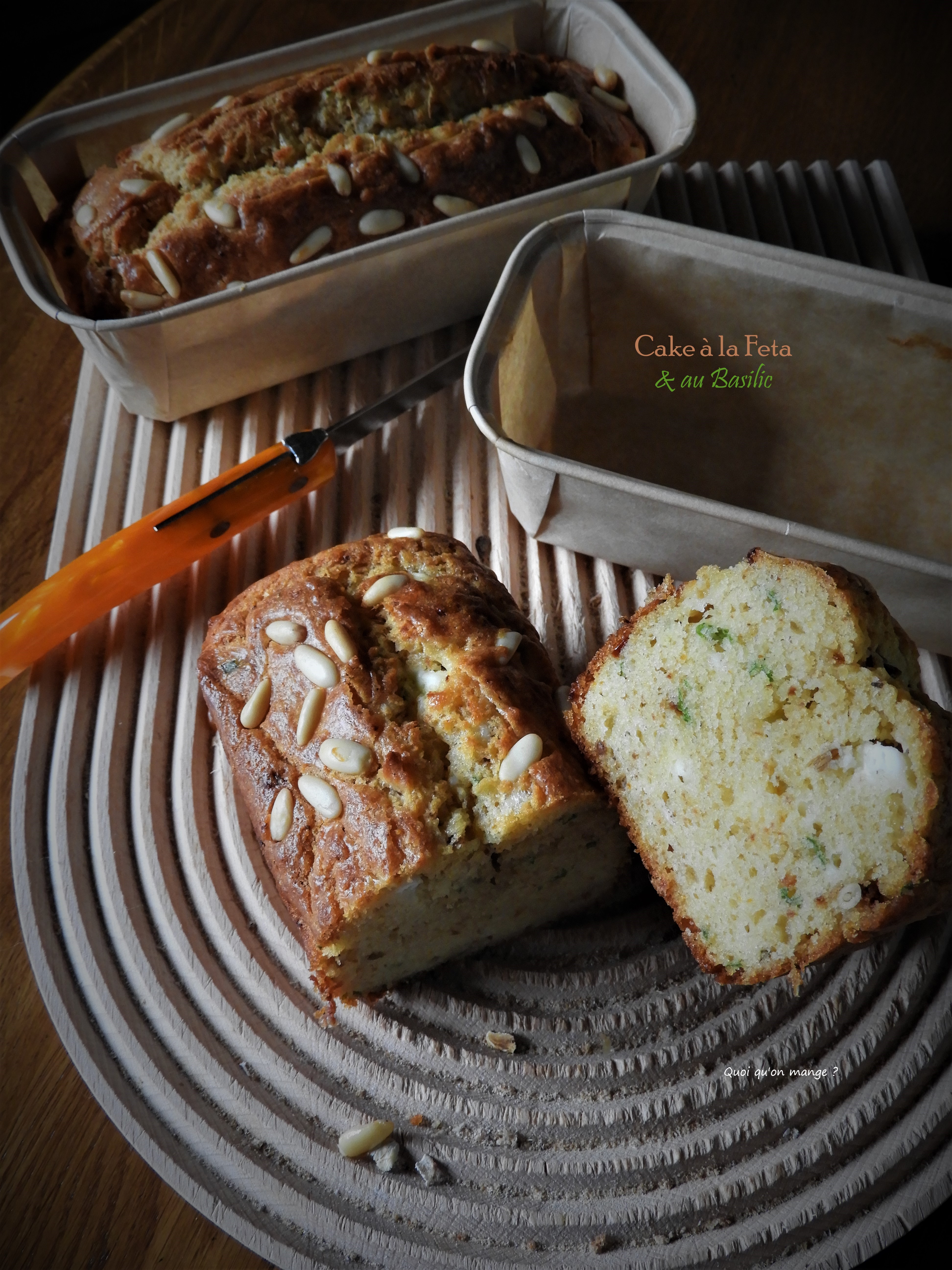 Cake à la feta et au basilic subtilement parfumé à la tomate séchée