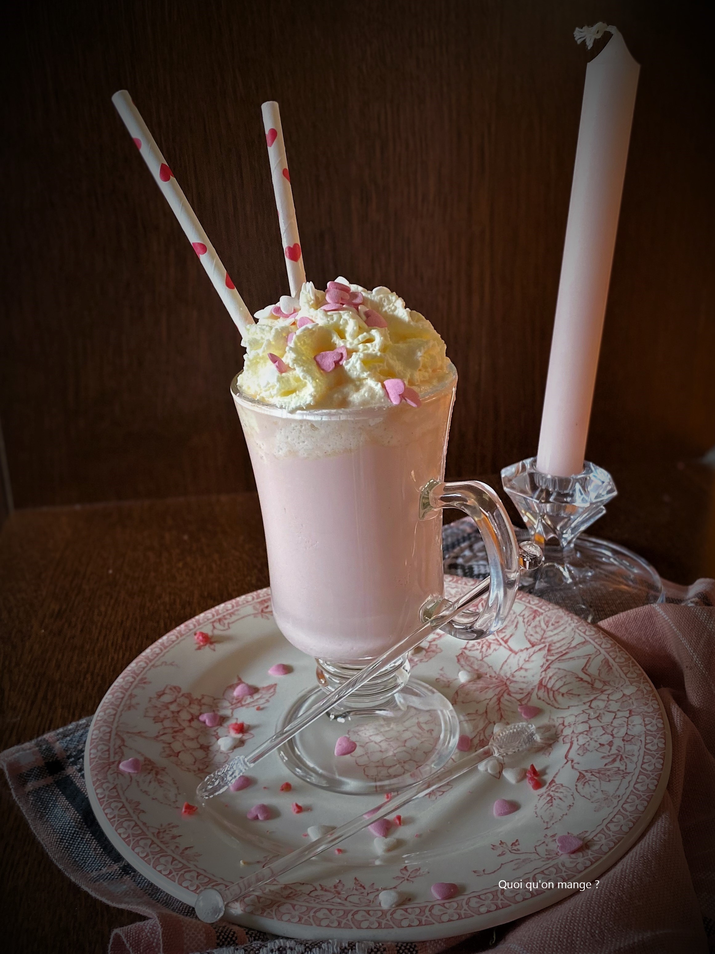 Chocolat viennois joliment rose