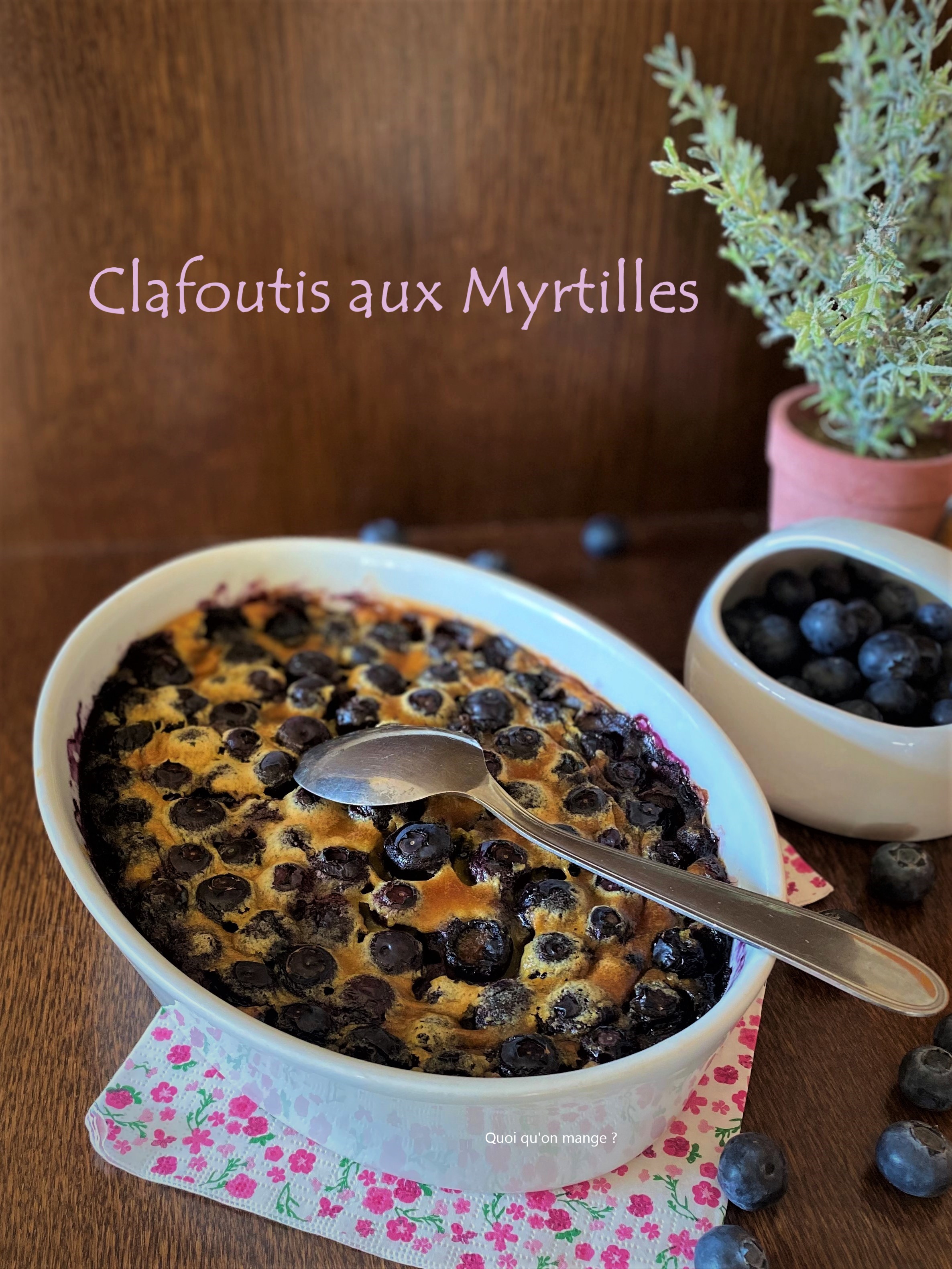 Clafoutis aux myrtilles et à la farine de châtaigne