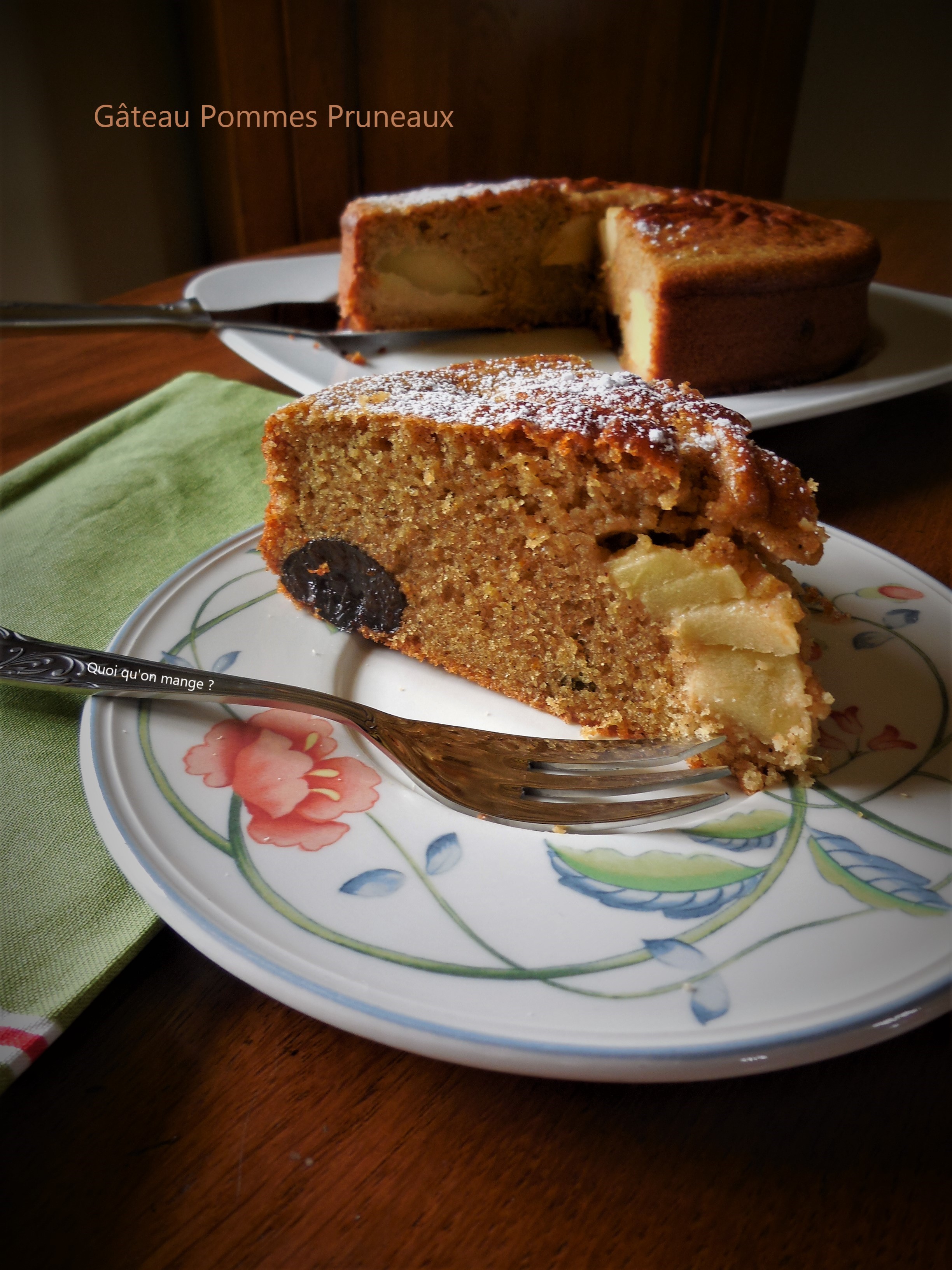 Gâteau pommes pruneaux pour le goûter