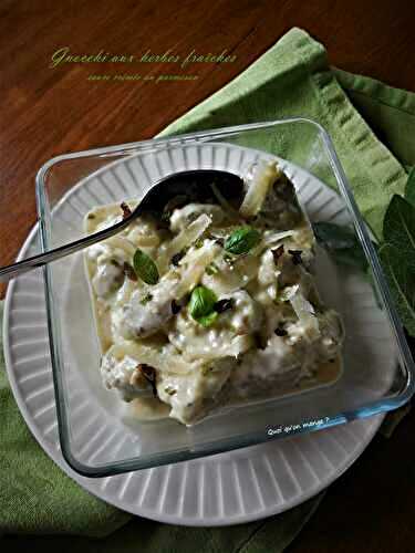 Gnocchi aux herbes du jardin, sauce crémée au parmesan