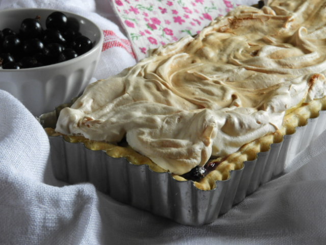 Tarte aux cassis meringuée